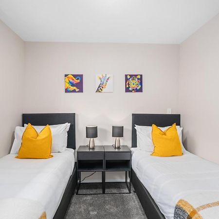 Central Location - 2 Bedroom Aptmt With Lake View Queenstown Exterior photo
