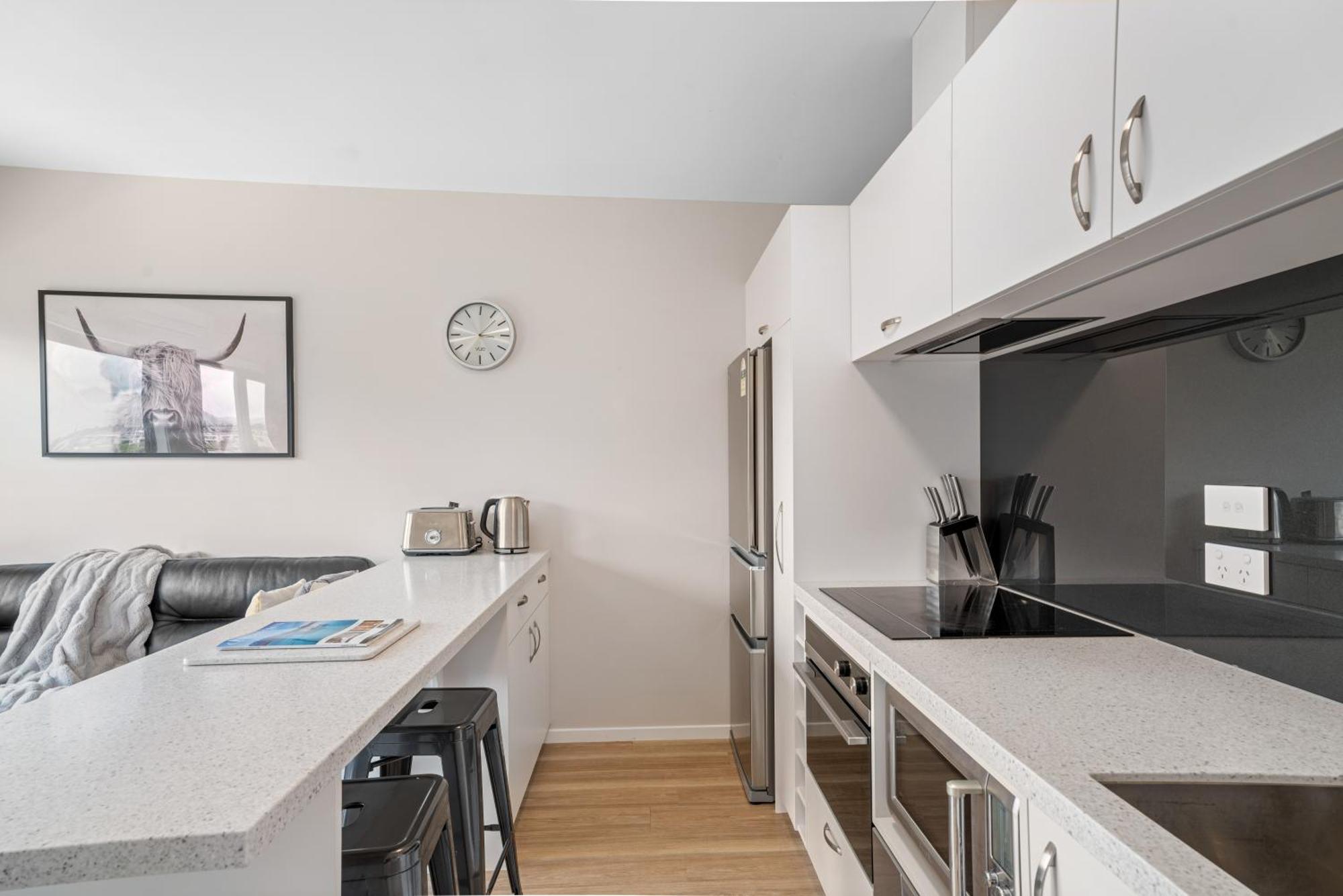 Central Location - 2 Bedroom Aptmt With Lake View Queenstown Exterior photo