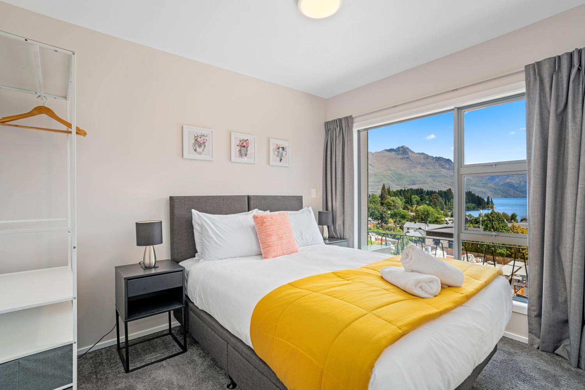 Central Location - 2 Bedroom Aptmt With Lake View Queenstown Exterior photo