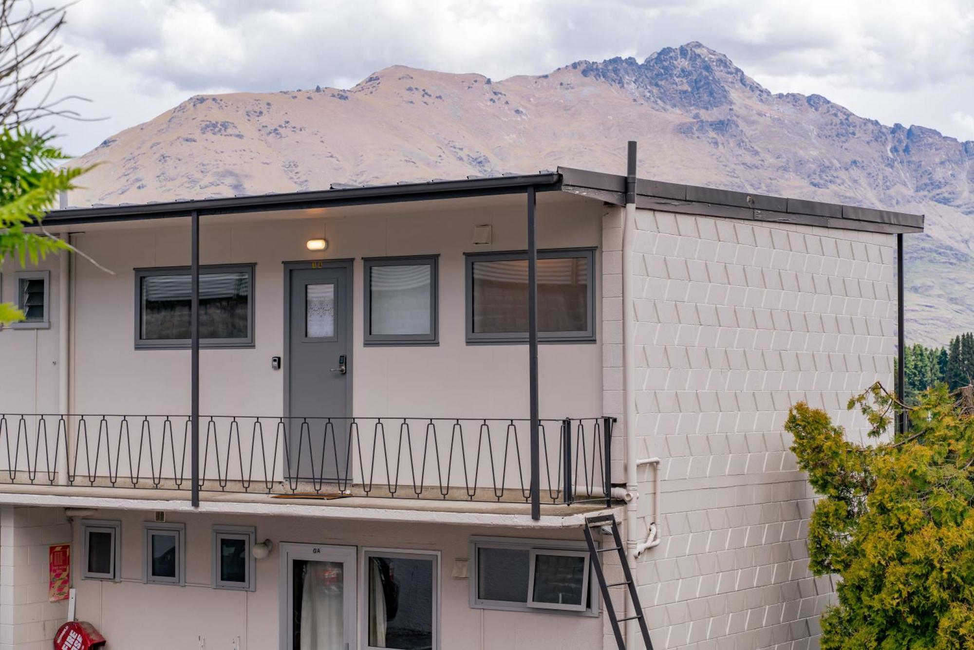 Central Location - 2 Bedroom Aptmt With Lake View Queenstown Exterior photo