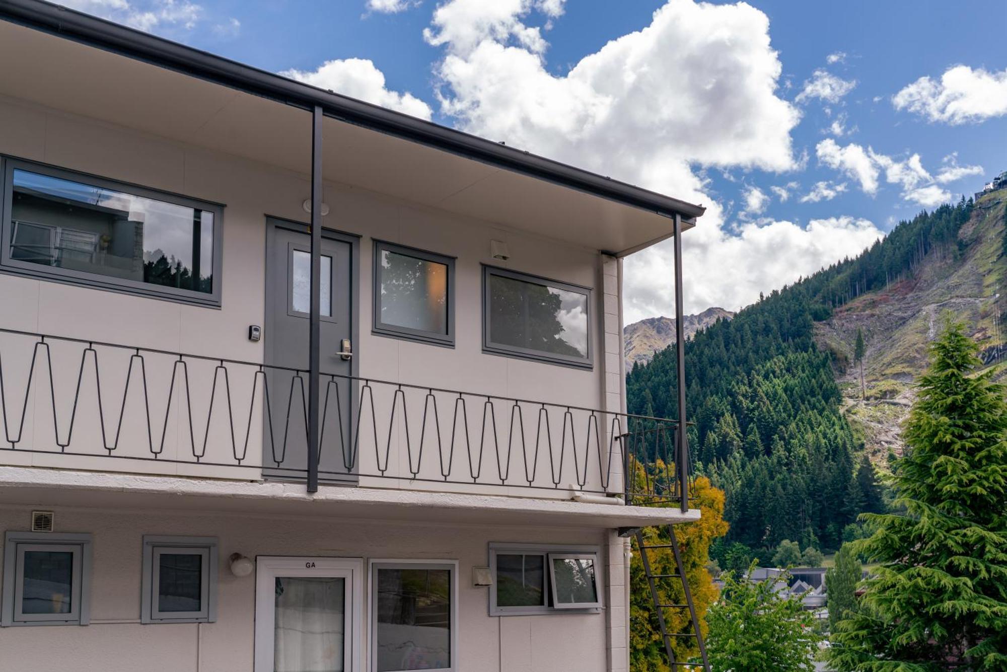 Central Location - 2 Bedroom Aptmt With Lake View Queenstown Exterior photo